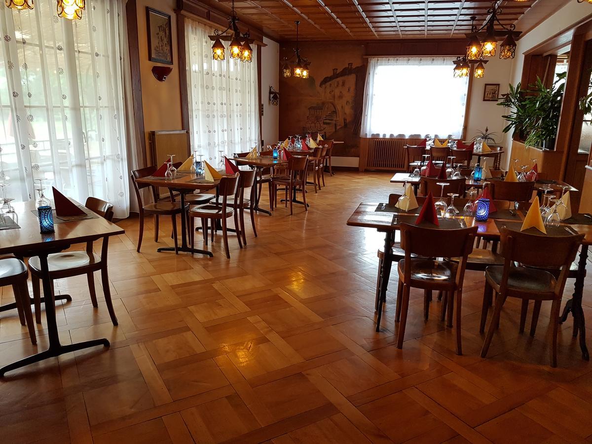 旺德林库尔车站酒店 Vendlincourt 外观 照片