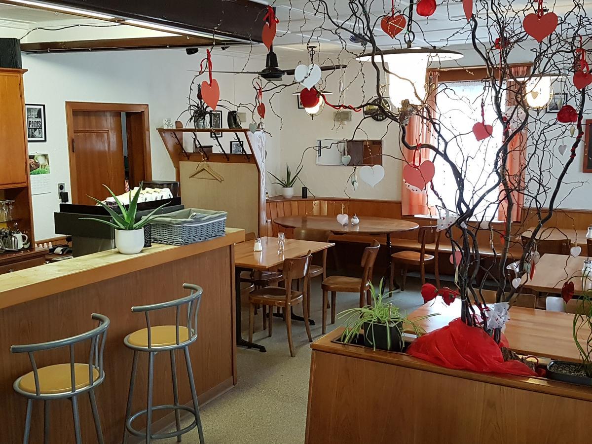 旺德林库尔车站酒店 Vendlincourt 外观 照片